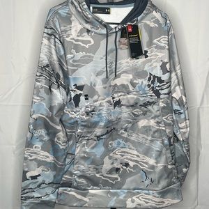 Brand New Mens Under Armour Large Winter Camo Blue Mix